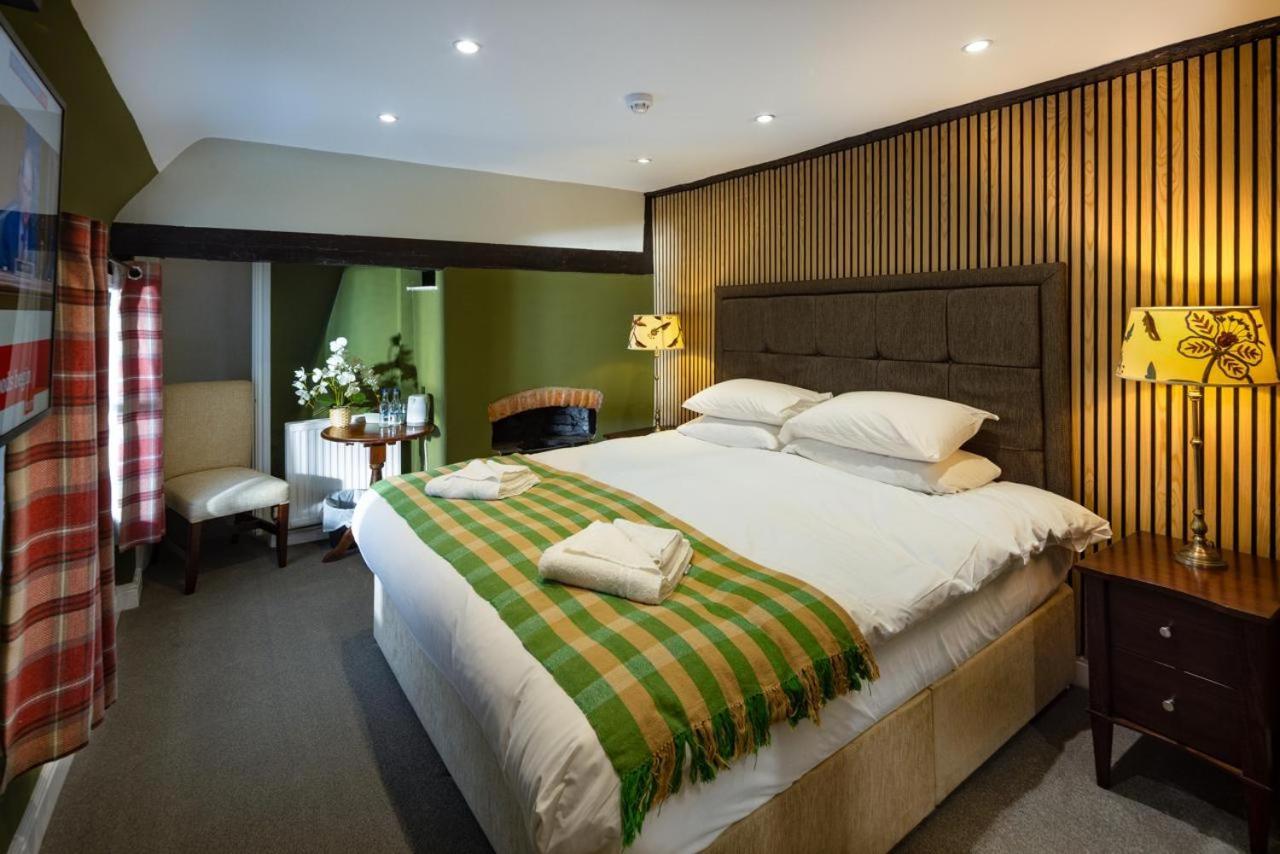 Whyte Harte Hotel Redhill  Kültér fotó