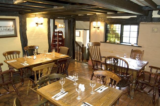 Whyte Harte Hotel Redhill  Kültér fotó