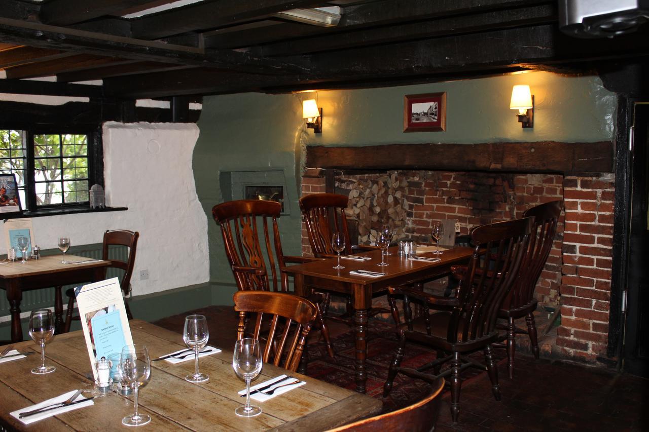 Whyte Harte Hotel Redhill  Kültér fotó